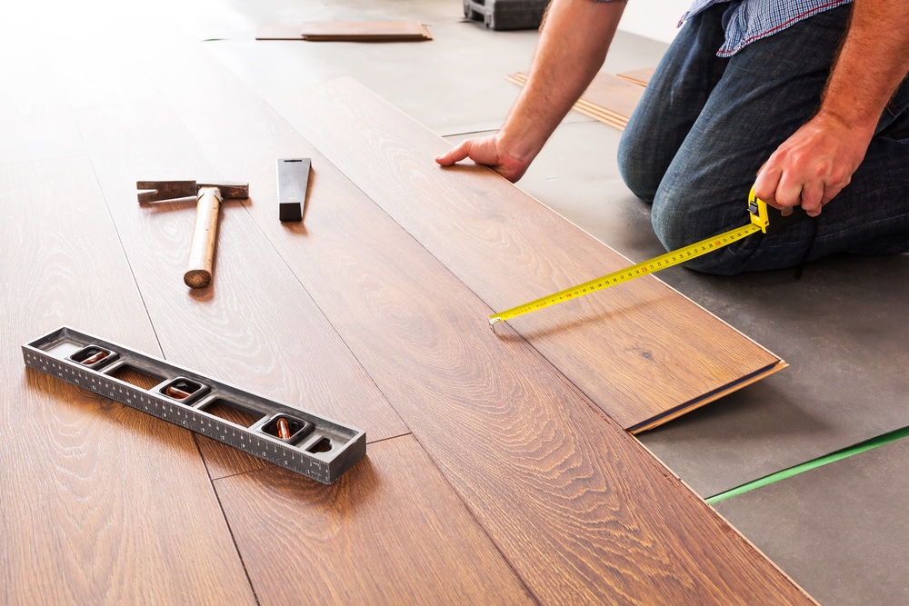 Hardwood Vs Laminate Floors Floor, Below Grade Laminate Flooring